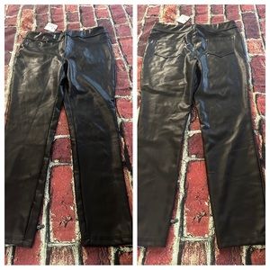 NWT Laundry By Shelli Segal Women's Faux Leather Pants size L
Inseam 28” B306